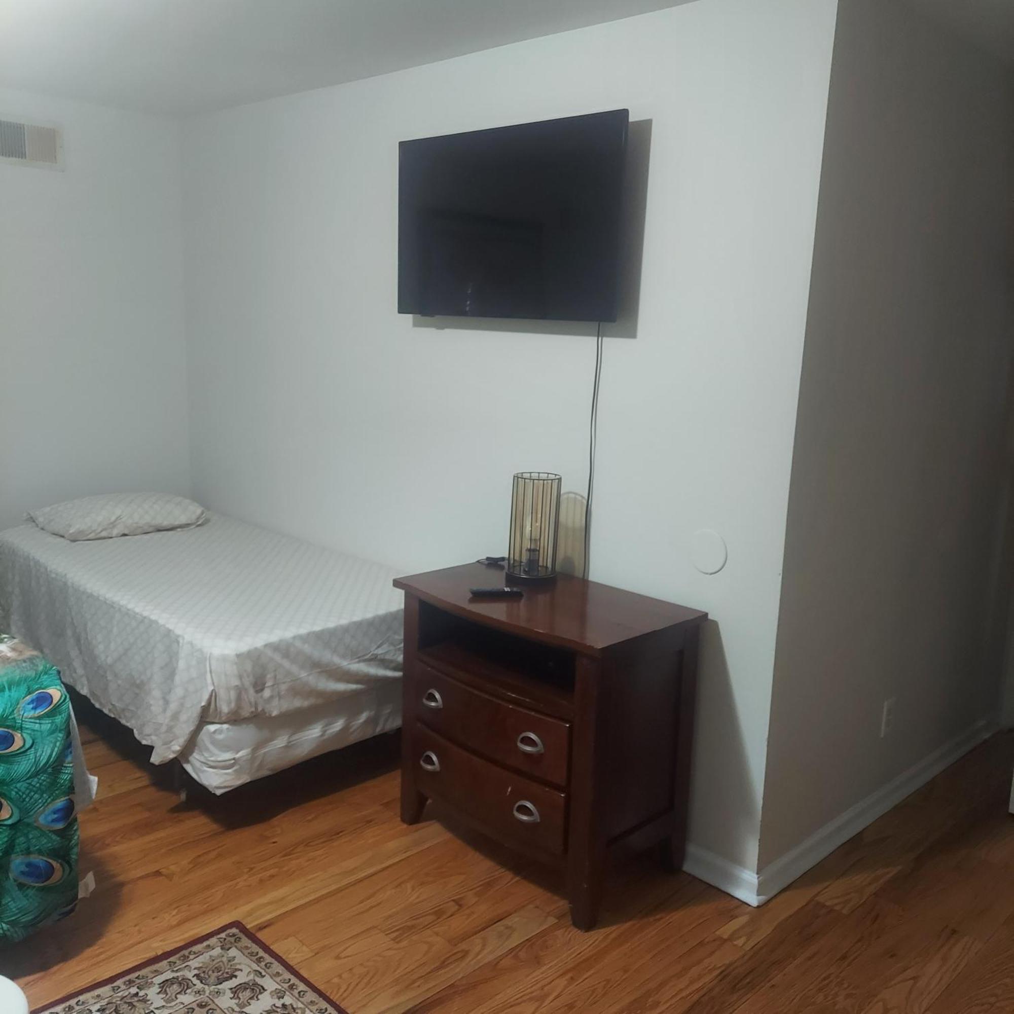 Cosy Bedroom 12Mins To Airport Prudential Njit Umdj Penn Station نيوآرك المظهر الخارجي الصورة